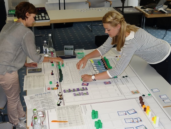 BWL Seminare und Schulungen – Simulationen und Planspiele - Grundlagen der BWL – Seminar Betriebswirtschaft - BWL Intensivseminar – BWL Crashkurs - BWL Weiterbildung – BWL Fortbildung - Projektmanagement Intensivseminar – Projektmanagement Crashkurs - Projektmanagement Simulation – Projektmanagement Planspiel – BWL Kurs – BWL Planspiel – BWL Simulation – Seminar Betriebswirtschaft – BWL Seminar – BWL Seminare – BWL für Ingenieure – BWL für Techniker – BWL für Führungskräfte – BWL für Nichtkaufleute – BWL für Kaufleute – BWL Intensivseminar – BWL Crashkurs – BWL Weiterbildung – BWL Fortbildung – BWL Kurs – BWL Seminar – BWL Seminare – BWL Seminar für Ingenieure – BWL Seminar für Techniker – BWL Seminar für Führungskräfte – BWL Seminar für Nichtkaufleute – BWL Seminar für Kaufleute – BWL Intensivseminar – BWL Crashkurs – BWL Weiterbildung – BWL Fortbildung – BWL Kurs – BWL Seminar – BWL Seminare – BWL Seminare für Ingenieure – BWL Seminare für Techniker – BWL Seminare für Führungskräfte – BWL Seminare für Nichtkaufleute – BWL Seminare für Kaufleute – BWL Intensivseminar – BWL Crashkurs – BWL Weiterbildung – BWL Fortbildung – BWL Kurs – Betriebswirtschaft Seminar – Betriebswirtschaft Seminare – Betriebswirtschaft für Ingenieure – Betriebswirtschaft für Techniker – Betriebswirtschaft für Führungskräfte – Betriebswirtschaft für Nichtkaufleute – Betriebswirtschaft für Kaufleute – Betriebswirtschaft Intensivseminar – Betriebswirtschaft Crashkurs – Betriebswirtschaft Weiterbildung – Betriebswirtschaft Fortbildung – Betriebswirtschaft Kurs – Betriebswirtschaft Seminar – Betriebswirtschaft Seminare – Betriebswirtschaft Seminar für Ingenieure – Betriebswirtschaft Seminar für Techniker – Betriebswirtschaft Seminar für Führungskräfte – Betriebswirtschaft Seminar für Nichtkaufleute – Betriebswirtschaft Seminar für Kaufleute – Betriebswirtschaft Seminar – Betriebswirtschaft Seminare – Betriebswirtschaft Seminare für Ingenieure – Betriebswirtschaft Seminare für Techniker – Betriebswirtschaft Seminare für Führungskräfte – Betriebswirtschaft Seminare für Nichtkaufleute – Betriebswirtschaft Seminare für Kaufleute – Betriebswirtschaftslehre Seminar – Betriebswirtschaftslehre Seminare – Betriebswirtschaftslehre für Ingenieure – Betriebswirtschaftslehre für Techniker – Betriebswirtschaftslehre für Führungskräfte – Betriebswirtschaftslehre für Nichtkaufleute – Betriebswirtschaftslehre für Kaufleute – Betriebswirtschaftslehre Intensivseminar – Betriebswirtschaftslehre Crashkurs – Betriebswirtschaftslehre Weiterbildung – Betriebswirtschaftslehre Fortbildung – Betriebswirtschaftslehre Kurs – Betriebswirtschaftslehre Seminar – Betriebswirtschaftslehre Seminare – Betriebswirtschaftslehre Seminar für Ingenieure – Betriebswirtschaftslehre Seminar für Techniker – Betriebswirtschaftslehre Seminar für Führungskräfte – Betriebswirtschaftslehre Seminar für Nichtkaufleute – Betriebswirtschaftslehre Seminar für Kaufleute – Betriebswirtschaftslehre Seminar – Betriebswirtschaftslehre Seminare – Betriebswirtschaftslehre Seminare für Ingenieure – Betriebswirtschaftslehre Seminare für Techniker – Betriebswirtschaftslehre Seminare für Führungskräfte – Betriebswirtschaftslehre Seminare für Nichtkaufleute – Betriebswirtschaftslehre Seminare für Kaufleute – Kostenrechnung - Controlling - Risiko - Risikoanalyse - Bilanz - Jahresabschluss - Gewinn und Verlustrechnung – Grundlagen der BWL – Grundlagen der Betriebswirtschaft – Grundlagen der Betriebswirtschaftslehre – BWL Seminare und Schulungen – Betriebswirtschaft Seminar und Schulung – Betriebswirtschaftslehre Seminar und Schulung – BWL Seminar – Change Management Simulation - Change Management Planspiel – Change Management Simulationen - Change Management Planspiele - BWL Simulationen - BWL Planspiele – BWL Seminare - BWL Seminar - BWL Simulation - BWL Planspiel – BWL Seminare - BWL Seminar – BWL Seminare - BWL Seminar – BWL Seminare