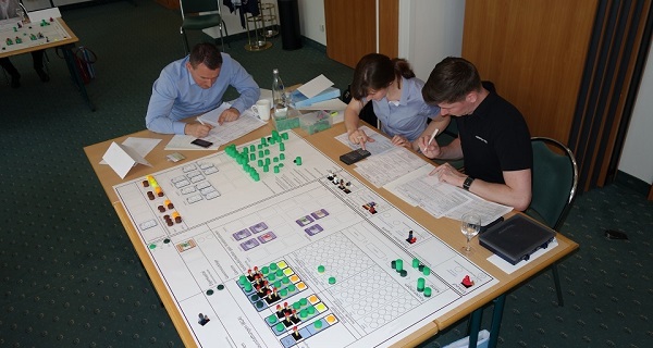 BWL Seminare und Schulungen – Simulationen und Planspiele - Grundlagen der BWL – Seminar Betriebswirtschaft - BWL Intensivseminar – BWL Crashkurs - BWL Weiterbildung – BWL Fortbildung - Projektmanagement Intensivseminar – Projektmanagement Crashkurs - Projektmanagement Simulation – Projektmanagement Planspiel – BWL Kurs – BWL Planspiel – BWL Simulation – Seminar Betriebswirtschaft – BWL Seminar – BWL Seminare – BWL für Ingenieure – BWL für Techniker – BWL für Führungskräfte – BWL für Nichtkaufleute – BWL für Kaufleute – BWL Intensivseminar – BWL Crashkurs – BWL Weiterbildung – BWL Fortbildung – BWL Kurs – BWL Seminar – BWL Seminare – BWL Seminar für Ingenieure – BWL Seminar für Techniker – BWL Seminar für Führungskräfte – BWL Seminar für Nichtkaufleute – BWL Seminar für Kaufleute – BWL Intensivseminar – BWL Crashkurs – BWL Weiterbildung – BWL Fortbildung – BWL Kurs – BWL Seminar – BWL Seminare – BWL Seminare für Ingenieure – BWL Seminare für Techniker – BWL Seminare für Führungskräfte – BWL Seminare für Nichtkaufleute – BWL Seminare für Kaufleute – BWL Intensivseminar – BWL Crashkurs – BWL Weiterbildung – BWL Fortbildung – BWL Kurs – Betriebswirtschaft Seminar – Betriebswirtschaft Seminare – Betriebswirtschaft für Ingenieure – Betriebswirtschaft für Techniker – Betriebswirtschaft für Führungskräfte – Betriebswirtschaft für Nichtkaufleute – Betriebswirtschaft für Kaufleute – Betriebswirtschaft Intensivseminar – Betriebswirtschaft Crashkurs – Betriebswirtschaft Weiterbildung – Betriebswirtschaft Fortbildung – Betriebswirtschaft Kurs – Betriebswirtschaft Seminar – Betriebswirtschaft Seminare – Betriebswirtschaft Seminar für Ingenieure – Betriebswirtschaft Seminar für Techniker – Betriebswirtschaft Seminar für Führungskräfte – Betriebswirtschaft Seminar für Nichtkaufleute – Betriebswirtschaft Seminar für Kaufleute – Betriebswirtschaft Seminar – Betriebswirtschaft Seminare – Betriebswirtschaft Seminare für Ingenieure – Betriebswirtschaft Seminare für Techniker – Betriebswirtschaft Seminare für Führungskräfte – Betriebswirtschaft Seminare für Nichtkaufleute – Betriebswirtschaft Seminare für Kaufleute – Betriebswirtschaftslehre Seminar – Betriebswirtschaftslehre Seminare – Betriebswirtschaftslehre für Ingenieure – Betriebswirtschaftslehre für Techniker – Betriebswirtschaftslehre für Führungskräfte – Betriebswirtschaftslehre für Nichtkaufleute – Betriebswirtschaftslehre für Kaufleute – Betriebswirtschaftslehre Intensivseminar – Betriebswirtschaftslehre Crashkurs – Betriebswirtschaftslehre Weiterbildung – Betriebswirtschaftslehre Fortbildung – Betriebswirtschaftslehre Kurs – Betriebswirtschaftslehre Seminar – Betriebswirtschaftslehre Seminare – Betriebswirtschaftslehre Seminar für Ingenieure – Betriebswirtschaftslehre Seminar für Techniker – Betriebswirtschaftslehre Seminar für Führungskräfte – Betriebswirtschaftslehre Seminar für Nichtkaufleute – Betriebswirtschaftslehre Seminar für Kaufleute – Betriebswirtschaftslehre Seminar – Betriebswirtschaftslehre Seminare – Betriebswirtschaftslehre Seminare für Ingenieure – Betriebswirtschaftslehre Seminare für Techniker – Betriebswirtschaftslehre Seminare für Führungskräfte – Betriebswirtschaftslehre Seminare für Nichtkaufleute – Betriebswirtschaftslehre Seminare für Kaufleute – Kostenrechnung - Controlling - Risiko - Risikoanalyse - Bilanz - Jahresabschluss - Gewinn und Verlustrechnung – Grundlagen der BWL – Grundlagen der Betriebswirtschaft – Grundlagen der Betriebswirtschaftslehre – BWL Seminare und Schulungen – Betriebswirtschaft Seminar und Schulung – Betriebswirtschaftslehre Seminar und Schulung – BWL Seminar – Change Management Simulation - Change Management Planspiel – Change Management Simulationen - Change Management Planspiele - BWL Simulationen - BWL Planspiele – BWL Seminare - BWL Seminar - BWL Simulation - BWL Planspiel – BWL Seminare - BWL Seminar – BWL Seminare - BWL Seminar – BWL Seminare